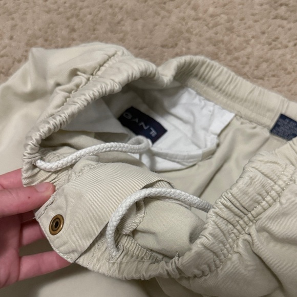 GANT Men’s Tan Cargo Shorts - Picture 7 of 9